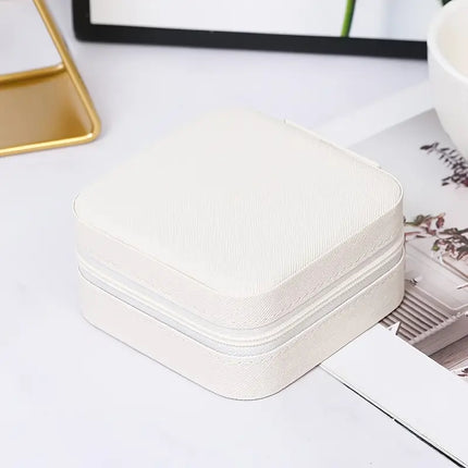 Compact Travel Jewelry Case – Soft Cream with Zipper Closure
