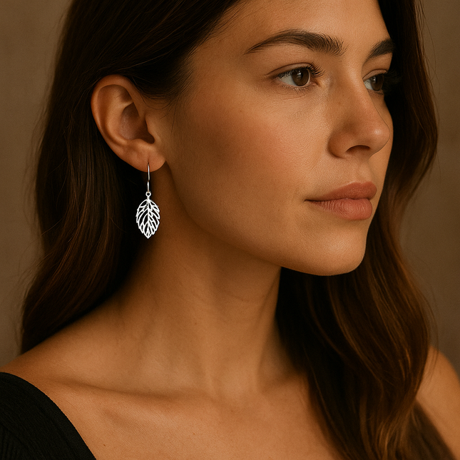 Sterling Silver Leaf Dangle Earrings – Bright Silver Nature-Inspired Jewelry Gift