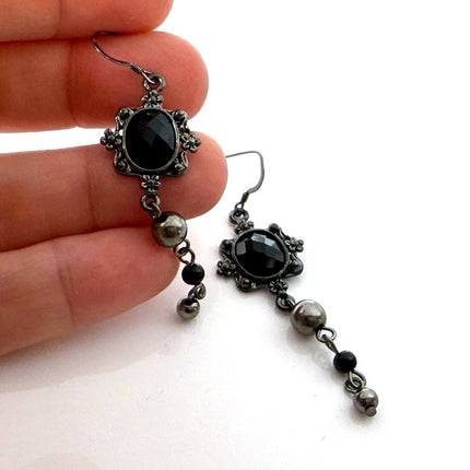 Bridgerton Inspired Black Statement Earrings – Vintage Style Glass Pearl & Black Glass Drop Earrings – Oxidized Sterling Silver Earwires
