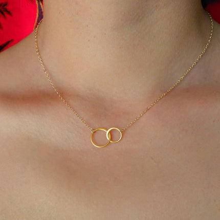 Two Linked Gold Circles Necklace – 18" Chain
