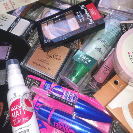 Mystery Beauty Box – 25 New & Sealed Brand-Name Cosmetics (Random Assortment)